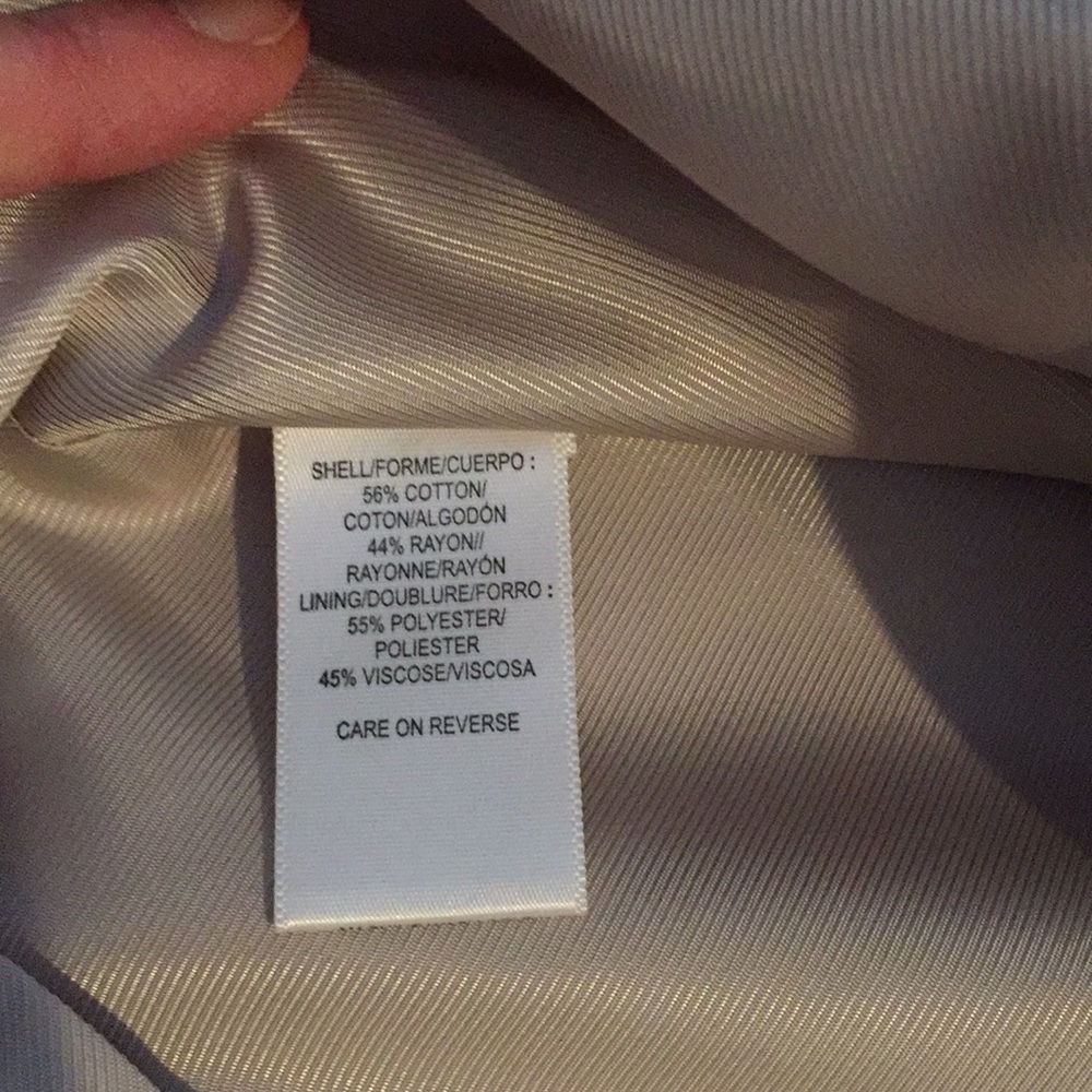 BCBG MAXAZRIA skirt with pockets - Picture 5 of 5